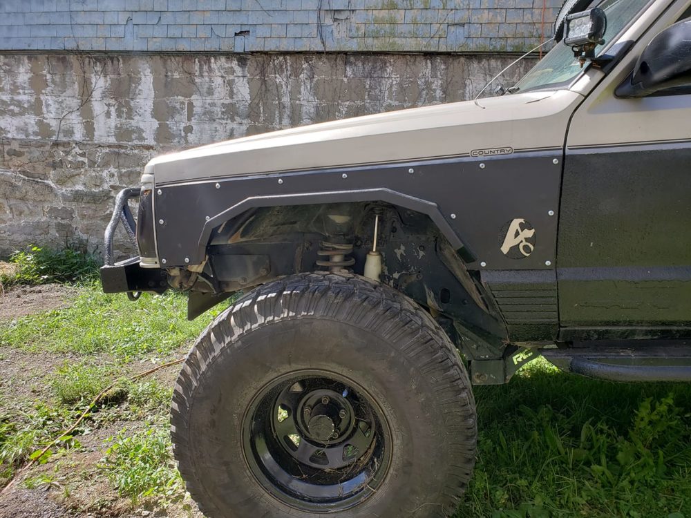 Front and Rear Steel Fender FlaresJeep Cherokee XJ (8401)
