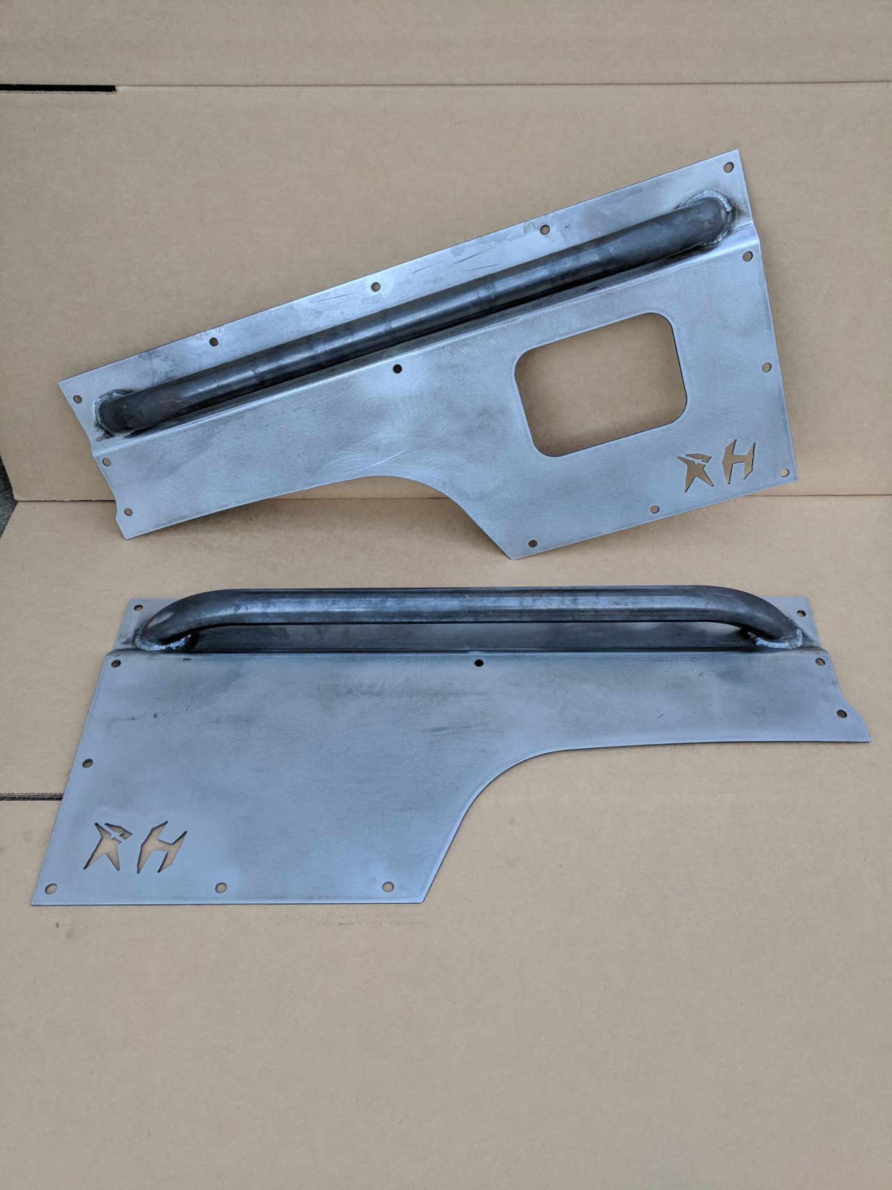 Rear Body Armor with Rub RailJeep Cherokee XJ (8401) Affordable Offroad