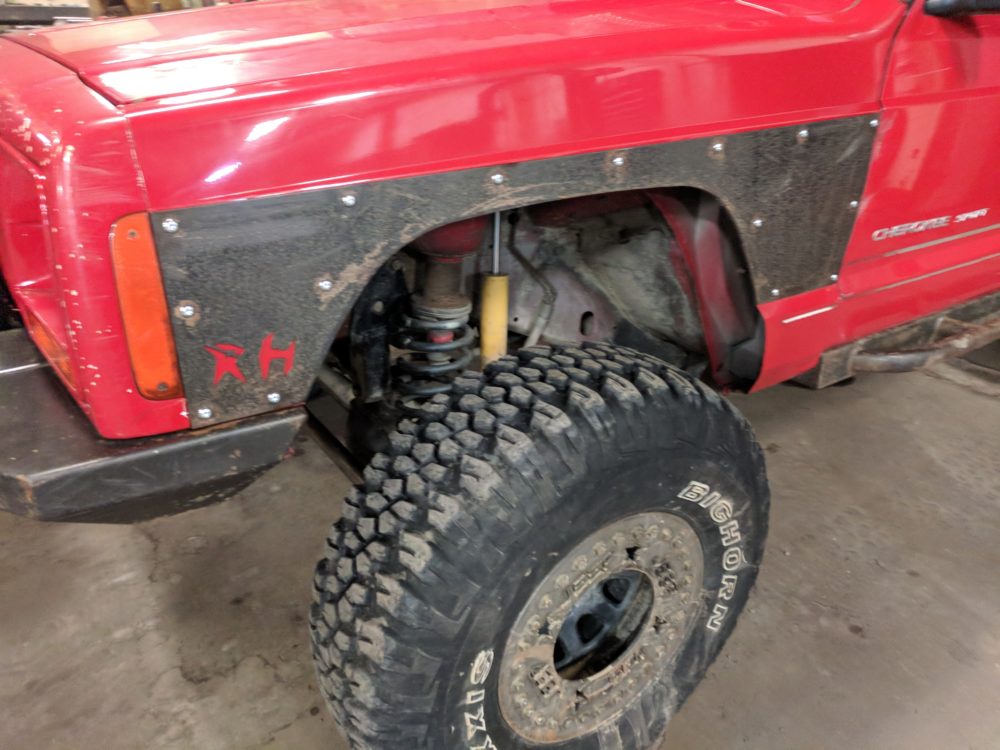 Front Body ArmorJeep Cherokee XJ (8401) Affordable Offroad