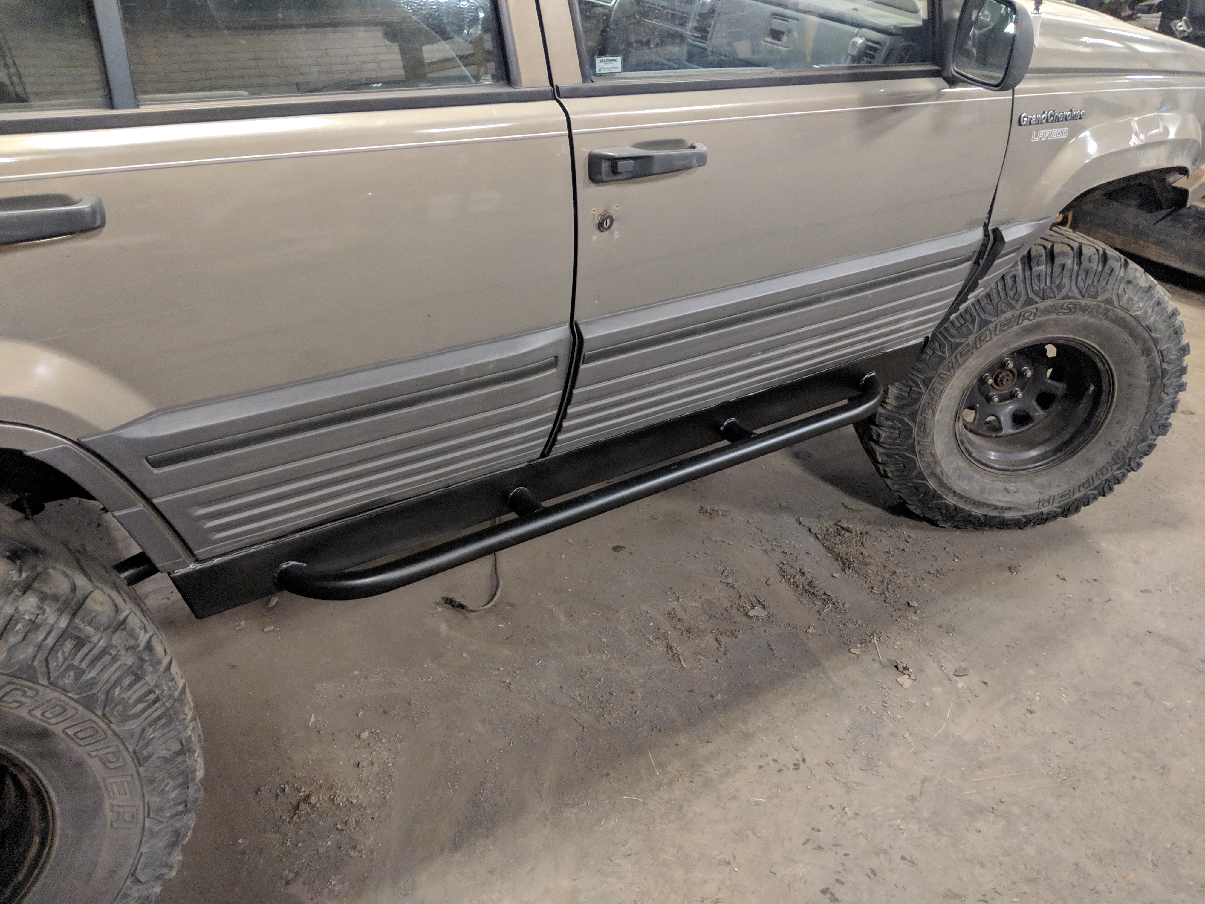Jeep Rock Sliders >> Pair Of Weld In Rock Sliders Jeep Grand Cherokee Zj 93 98 Jeep Rock Sliders >> Pair Of Weld In Rock Sliders Jeep Grand Cherokee Zj 93 98