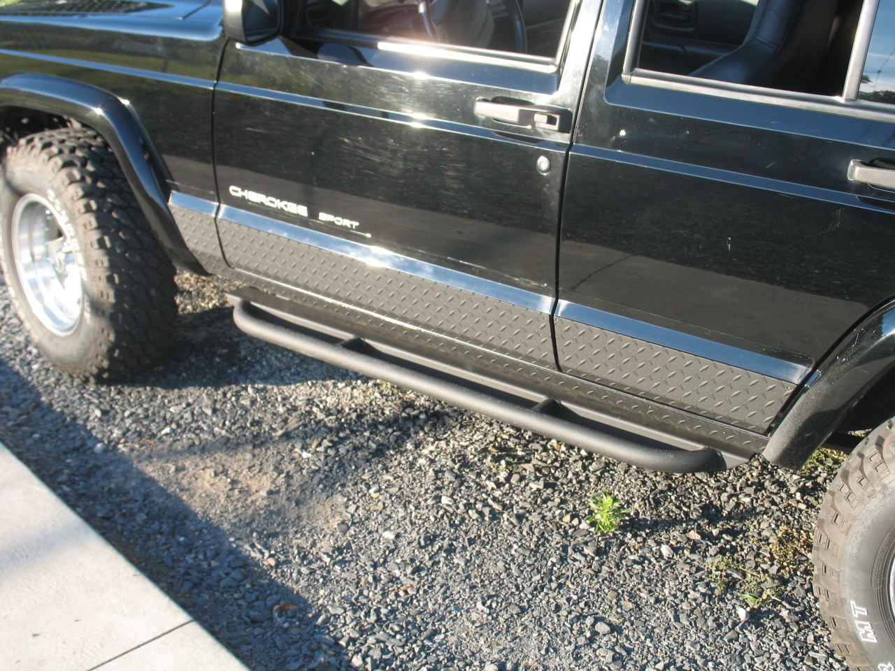 Pair Of Elite Rock SlidersJeep Cherokee XJ (8401) Affordable Offroad