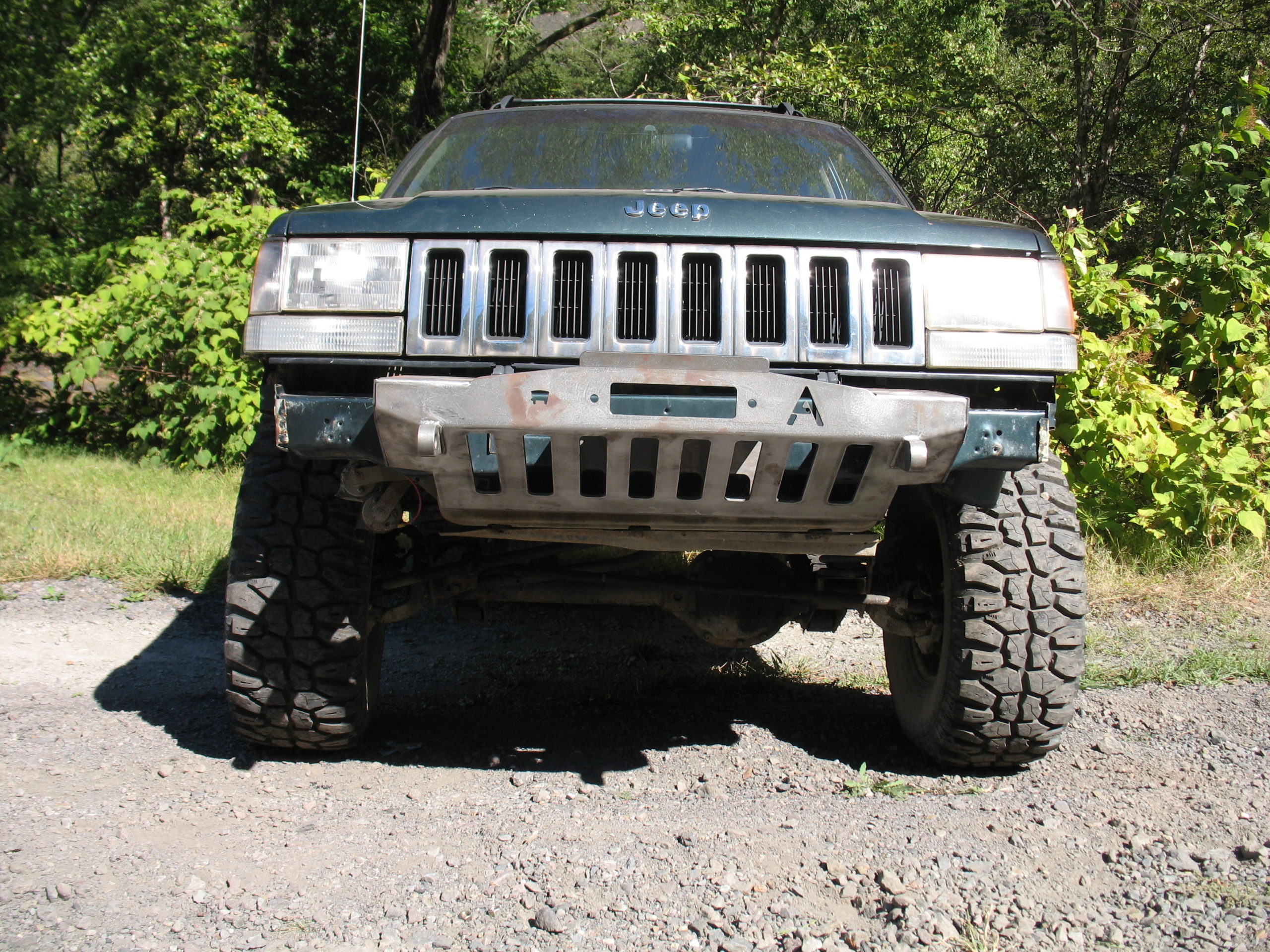 For 99-04 Jeep Grand Cherokee WJ Steel Black Front Bumper w/ D-Rings Winch  Plate