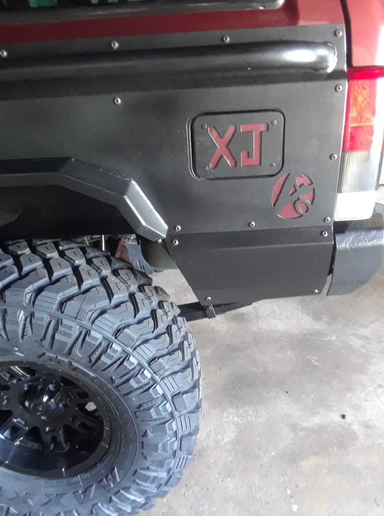 Rear Lower Quarter Armor Jeep Cherokee XJ (8401)