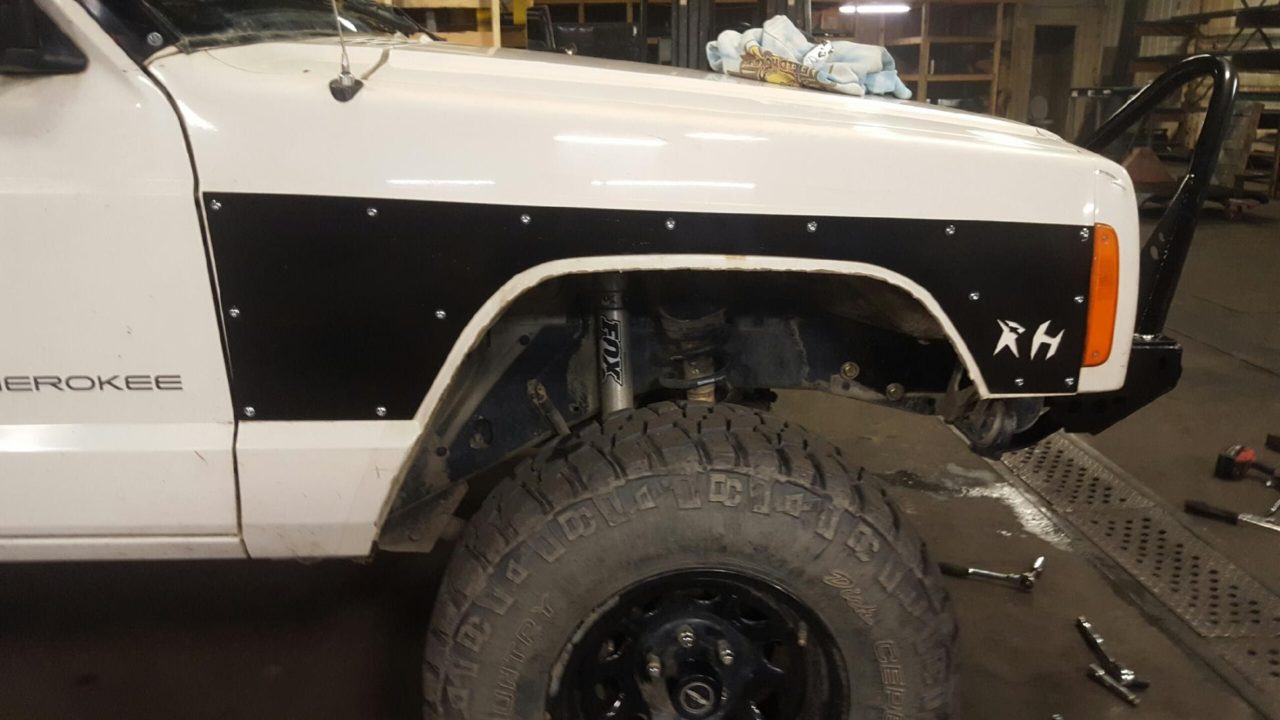 Front Body ArmorJeep Cherokee XJ (8401) Affordable Offroad